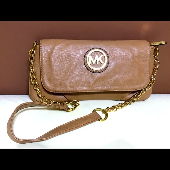 MK Purse - Picture 2 of 2